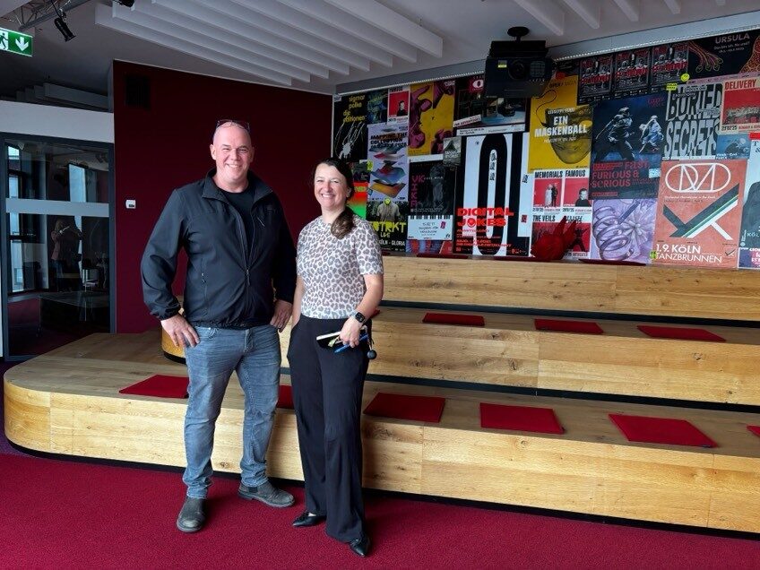 Klaus Dirsen (Geschäftsführer aurebus) und Anica Ivancic von GS1 in Köln